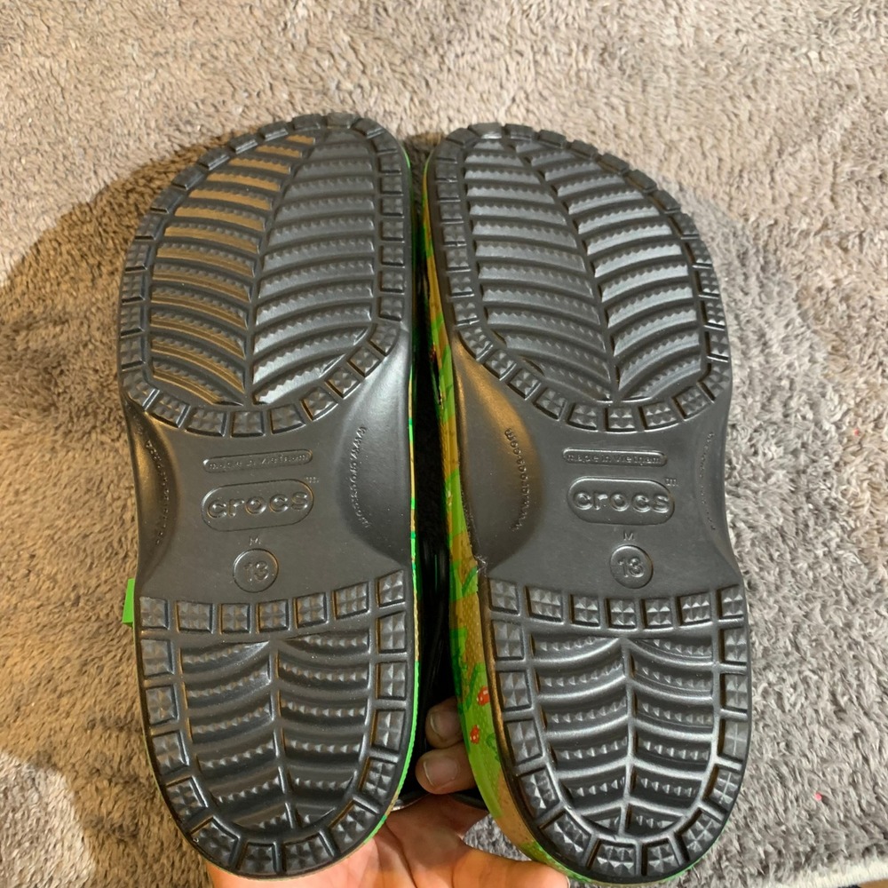 Crocs Minecraft Classic Clog Green Gold Pixel Mens 13 Jibbitz Charms 208471-3TX - Picture 5 of 5